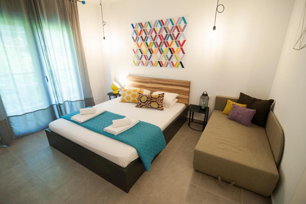 Mazi Rooms Venizelou Tesalonika Bagian luar foto
